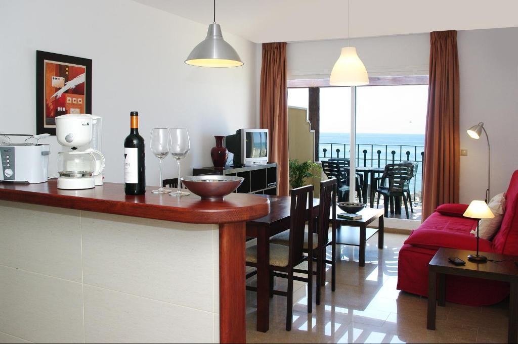 Apartamentos Euromar Playa Torrox Szoba fotó